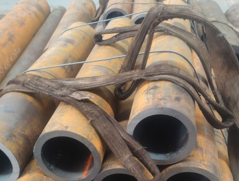 延安15CrMoG无缝钢管切割